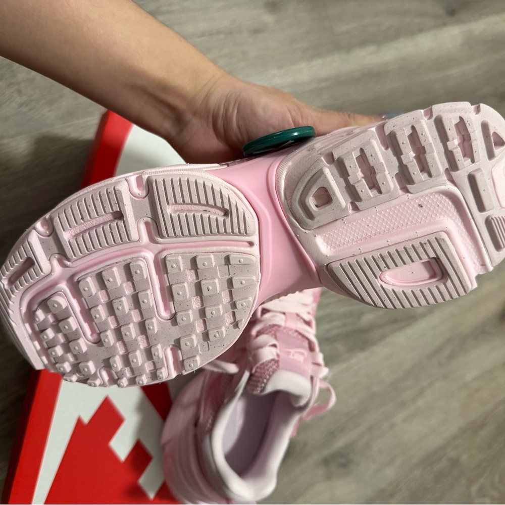 Nike Pink Floral Sneakers - Picture 2 of 3